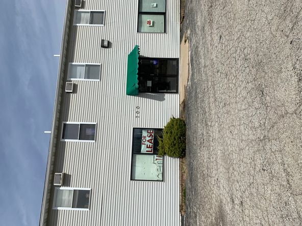 700 W Jackson St, Macomb, IL 61455